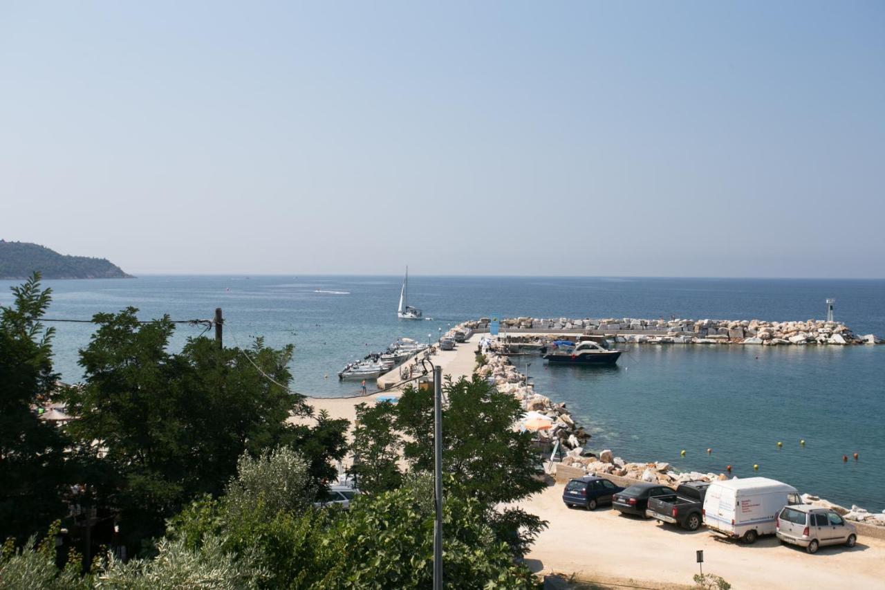 Elvetia Villa Potos Exteriér fotografie