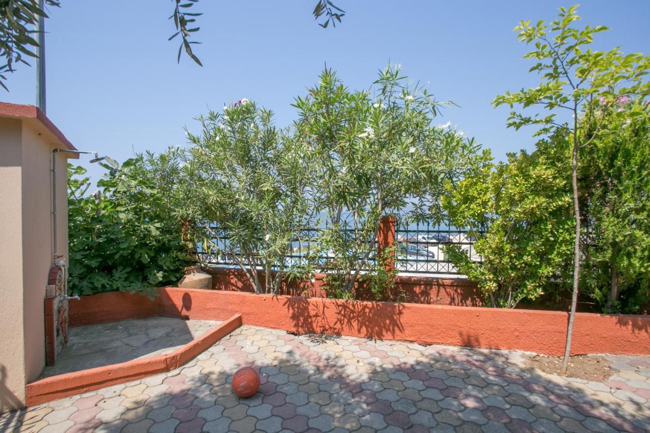 Elvetia Villa Potos Exteriér fotografie